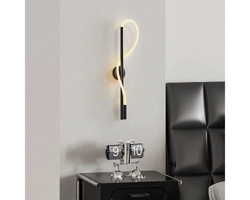 Настенный светильник Lightera Tura LE103W-90B Настенный светильник Lightera Tura LE103W-90B