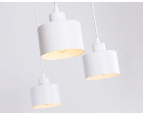Подвесная люстра Ambrella light Traditional TR8131 Подвесная люстра Ambrella light Traditional TR8131