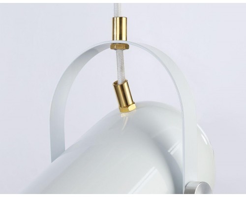Подвесной светильник Ambrella light Traditional TR8205 Подвесной светильник Ambrella light Traditional TR8205