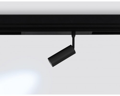 Трековый светодиодный светильник Ambrella Light Track System Magnetic 220V GL1202 Трековый светодиодный светильник Ambrella Light Track System Magnetic 220V GL1202