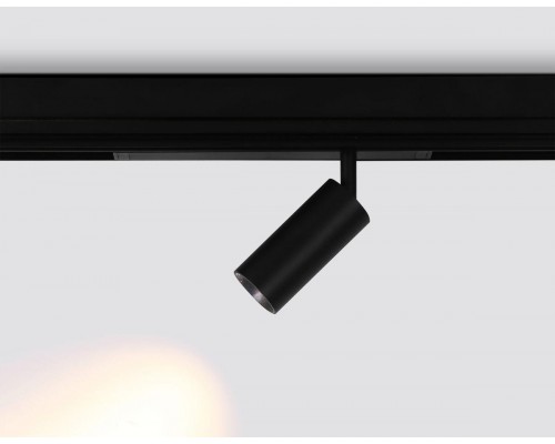Трековый светодиодный светильник Ambrella Light Track System Magnetic 220V GL1212 Трековый светодиодный светильник Ambrella Light Track System Magnetic 220V GL1212