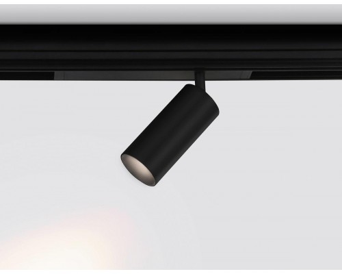 Трековый светодиодный светильник Ambrella Light Track System Magnetic 220V GL1222 Трековый светодиодный светильник Ambrella Light Track System Magnetic 220V GL1222