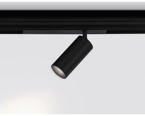 Трековый светодиодный светильник Ambrella Light Track System Magnetic 220V GL1222 Трековый светодиодный светильник Ambrella Light Track System Magnetic 220V GL1222