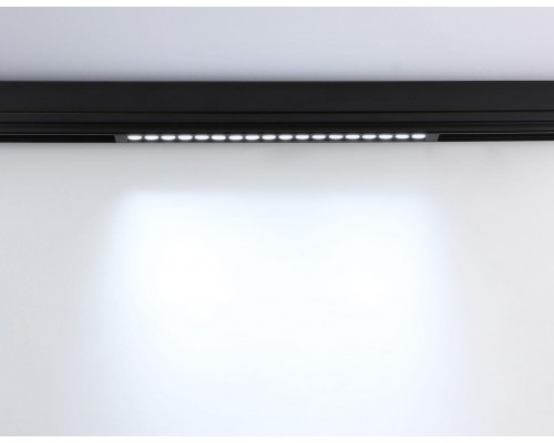 Трековый светодиодный светильник Ambrella Light Track System Magnetic 220V GL1314 Трековый светодиодный светильник Ambrella Light Track System Magnetic 220V GL1314