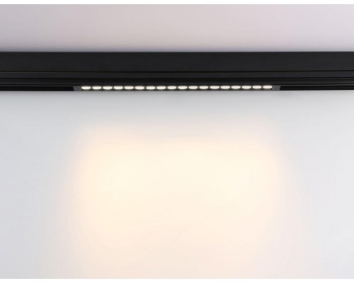 Трековый светодиодный светильник Ambrella Light Track System Magnetic 220V GL1314 Трековый светодиодный светильник Ambrella Light Track System Magnetic 220V GL1314