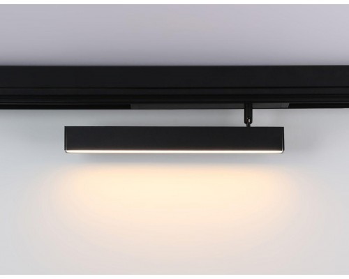 Трековый светодиодный светильник Ambrella Light Track System Magnetic 220V GL1332 Трековый светодиодный светильник Ambrella Light Track System Magnetic 220V GL1332