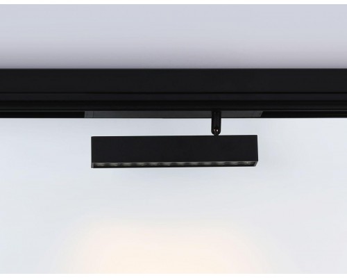 Трековый светодиодный светильник Ambrella Light Track System Magnetic 220V GL1342 Трековый светодиодный светильник Ambrella Light Track System Magnetic 220V GL1342