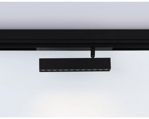 Трековый светодиодный светильник Ambrella Light Track System Magnetic 220V GL1342 Трековый светодиодный светильник Ambrella Light Track System Magnetic 220V GL1342