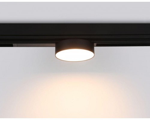 Трековый светодиодный светильник Ambrella Light Track System Magnetic 220V GL1381 Трековый светодиодный светильник Ambrella Light Track System Magnetic 220V GL1381